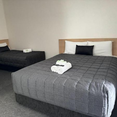 Twin City Motor Inn Водонга Екстер'єр фото