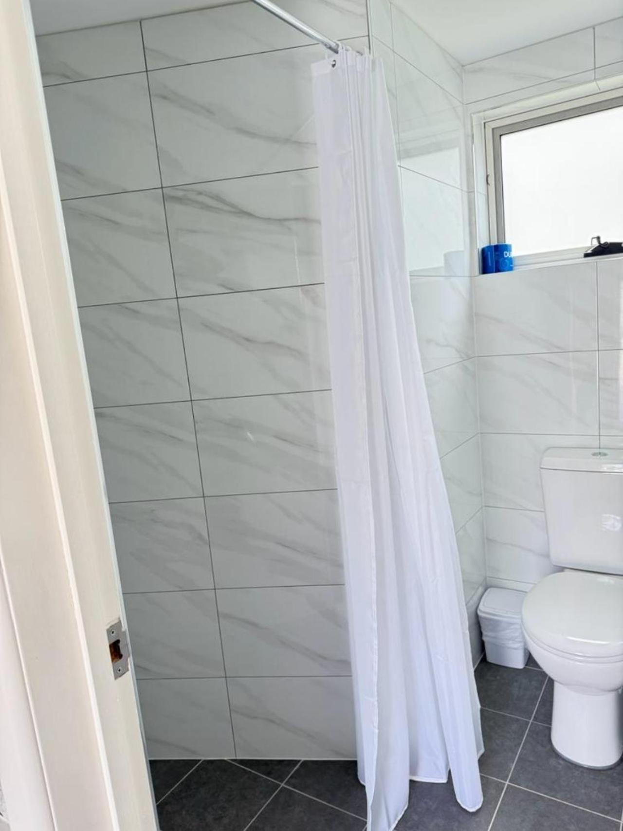 Twin City Motor Inn Водонга Екстер'єр фото