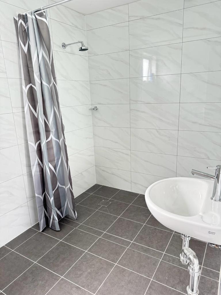 Twin City Motor Inn Водонга Екстер'єр фото