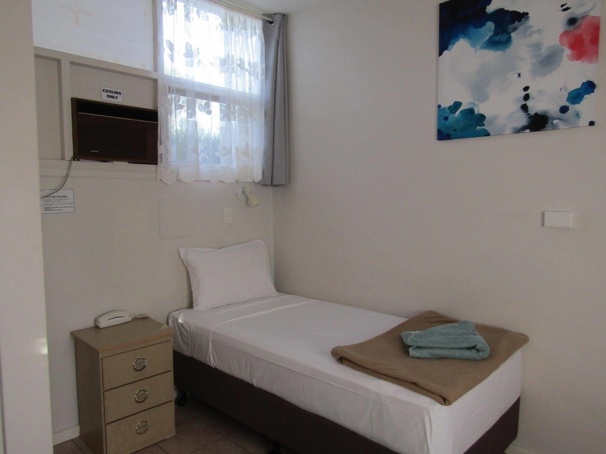 Twin City Motor Inn Водонга Екстер'єр фото